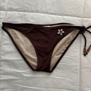 Brown Bikini Bottom with Cream Lining and Shell Accent